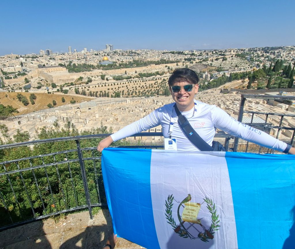 Estudiante de Entrepreneurship de la UFM participando en la experiencia y viaje de ILAN 2024.
